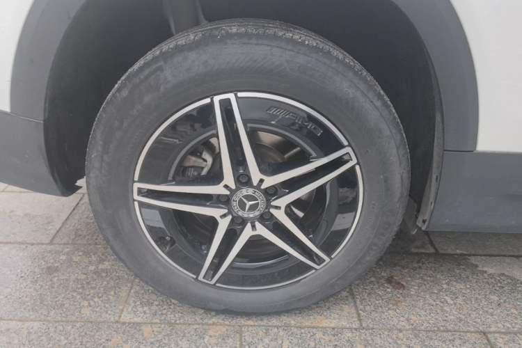 Used Mercedes-Benz EQB 2022 EQB 350 4MATIC First Edition Special Version Right Rear Wheel Hub