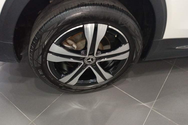 Used Mercedes-Benz EQB 2022 EQB 350 4MATIC Right Rear Wheel Hub