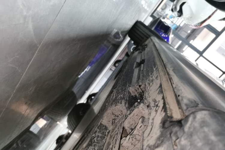 Used Mercedes-Benz EQB 2022 EQB 350 4MATIC Right Side Sill