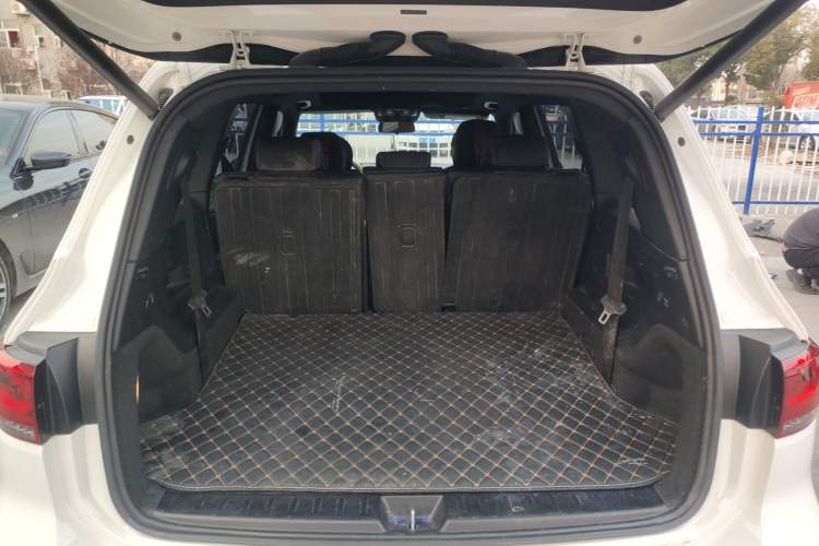 Used Mercedes-Benz EQB 2022 EQB 350 4MATIC First Edition Special Version Trunk