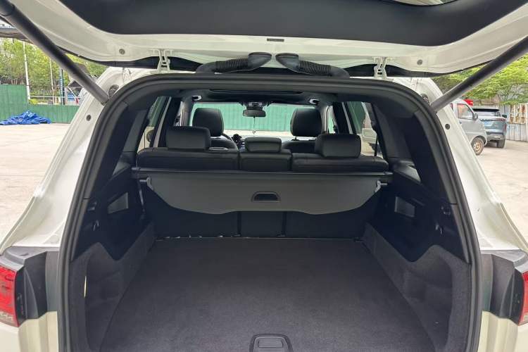 Used Mercedes-Benz EQB 2022 EQB 260 Trunk