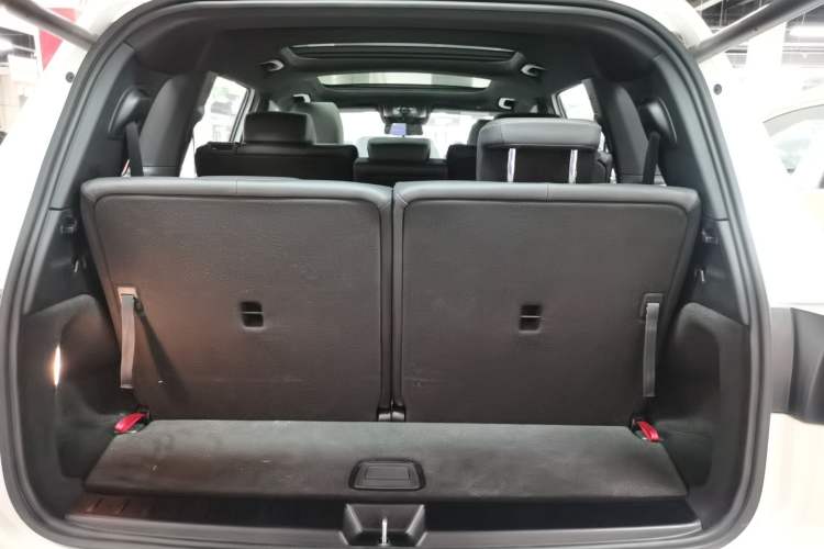 Used Mercedes-Benz EQB 2022 EQB 350 4MATIC Trunk