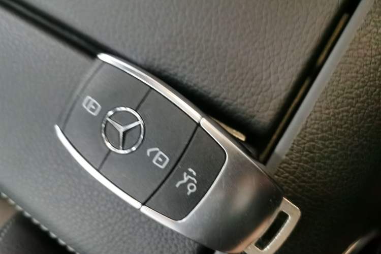 Used Mercedes-Benz EQB 2022 EQB 350 4MATIC Vehicle Key