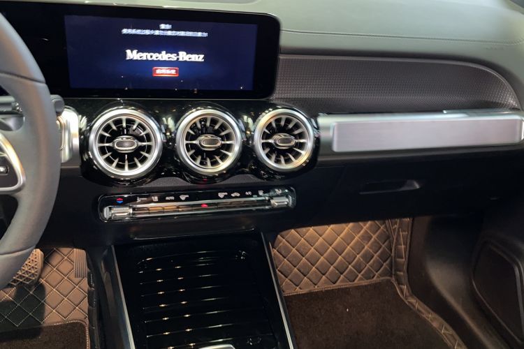 Used Mercedes-Benz EQB 2023 EQB 260 Audio And AC Panel
