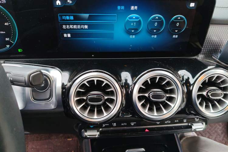 Used Mercedes-Benz EQB 2023 EQB 260 Audio And AC Panel