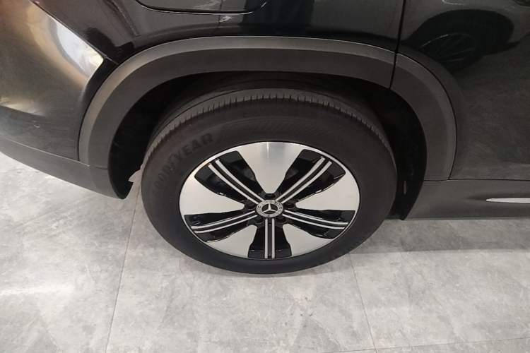 Used Mercedes-Benz EQB 2023 EQB 260 Exterior 3