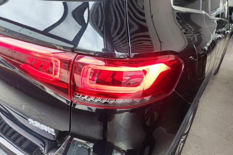 Used Mercedes-Benz EQB 2023 EQB 260 Exterior 3