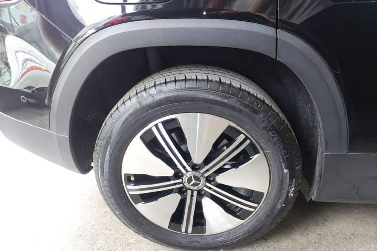 Used Mercedes-Benz EQB 2023 EQB 260 Exterior 5