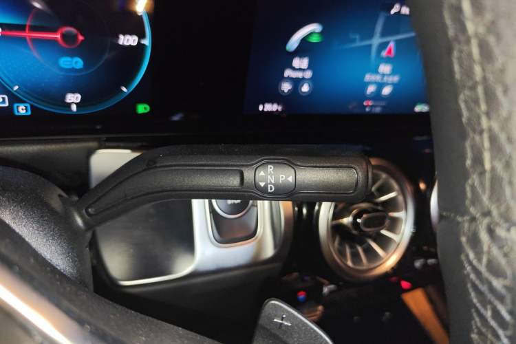 Used Mercedes-Benz EQB 2023-Year Restyled EQB 350 4MATIC Gear Lever