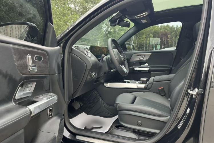Used Mercedes-Benz EQB 2023 EQB 260 Interior 2