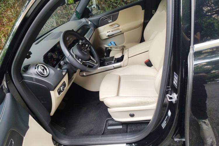 Used Mercedes-Benz EQB 2023 EQB 260 Left Front Seat