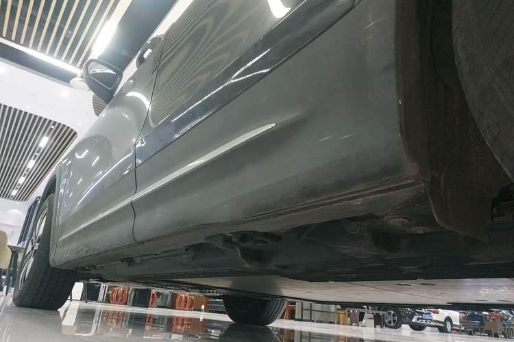 Used Mercedes-Benz EQB 2023 Facelift EQB 260 Left Side Sill