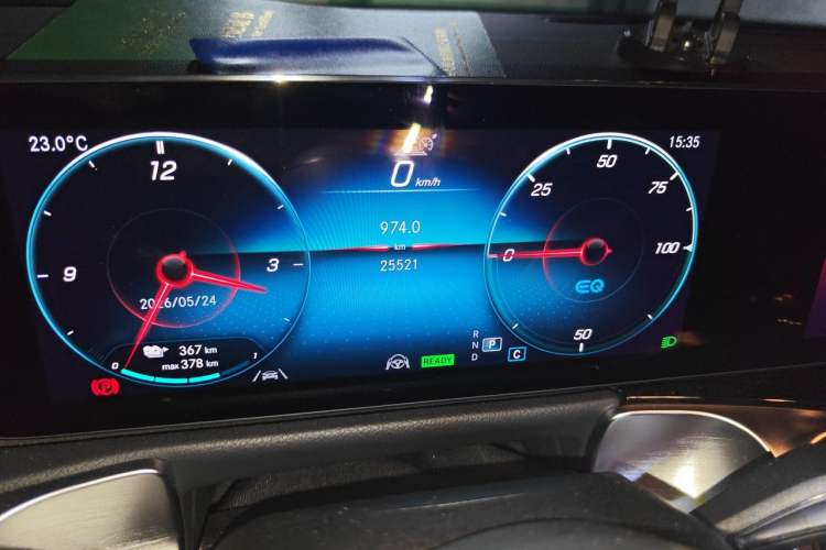Used Mercedes-Benz EQB 2023-Year Restyled EQB 350 4MATIC Odometer Close Up