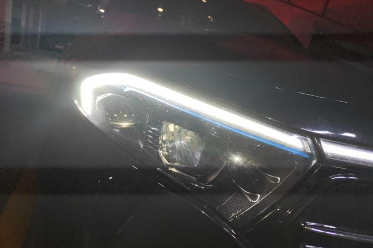 Used Mercedes-Benz EQB 2023-Year Restyled EQB 350 4MATIC Right Front Headlight