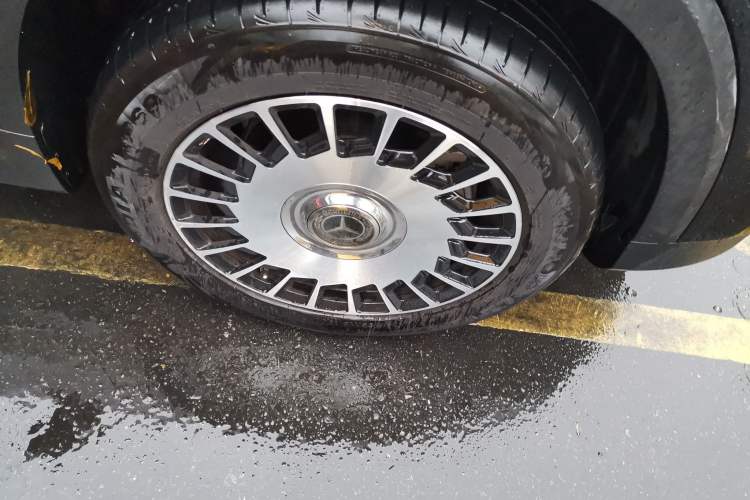 Used Mercedes-Benz EQB 2023 EQB 260 Right Front Wheel Hub