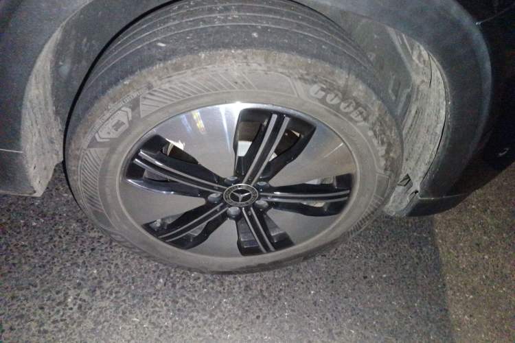 Used Mercedes-Benz EQB 2023 EQB 260 Right Front Wheel Hub