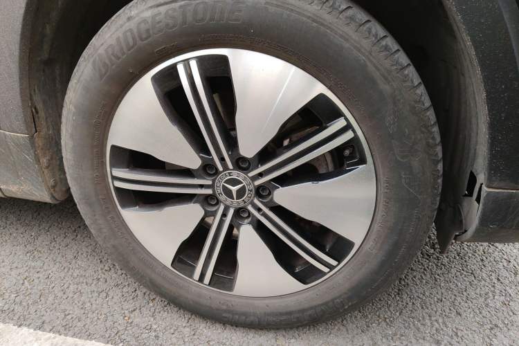 Used Mercedes-Benz EQB 2023 EQB 260 Right Front Wheel Hub