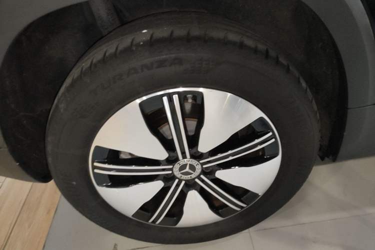 Used Mercedes-Benz EQB 2023 EQB 260 Right Rear Wheel Hub