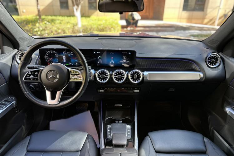 Used Mercedes-Benz EQB 2023 EQB 260 Interior 1