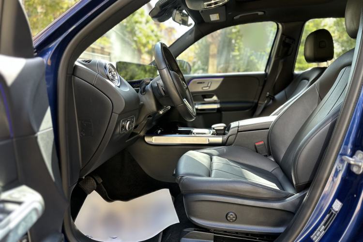 Used Mercedes-Benz EQB 2023 EQB 260 Interior 2