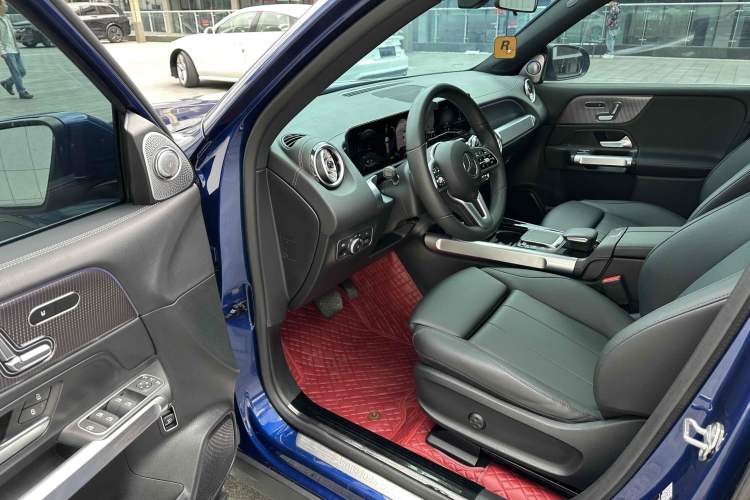 Used Mercedes-Benz EQB 2023 EQB 260 Interior 2