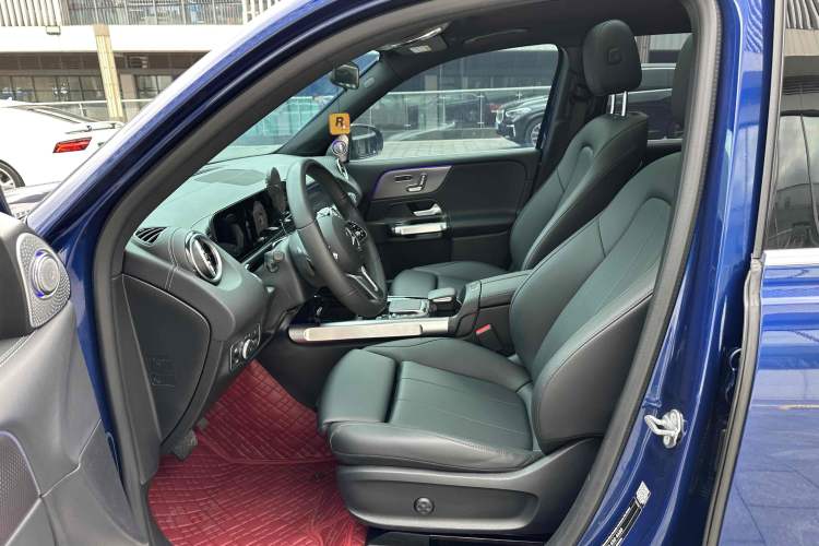 Used Mercedes-Benz EQB 2023 EQB 260 Interior 5
