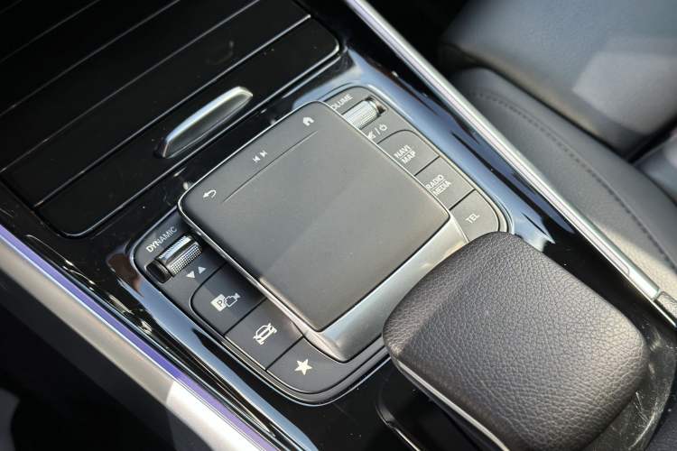 Used Mercedes-Benz EQB 2023 EQB 260 Interior 6