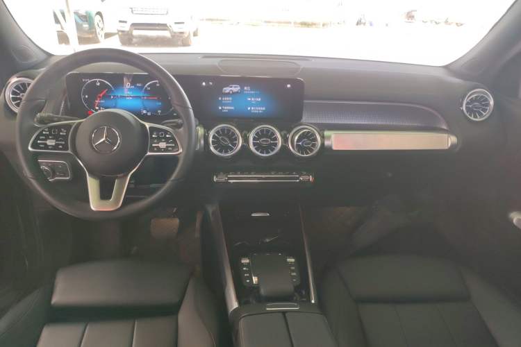 Used Mercedes-Benz EQB 2023 Facelift EQB 260 Center Console