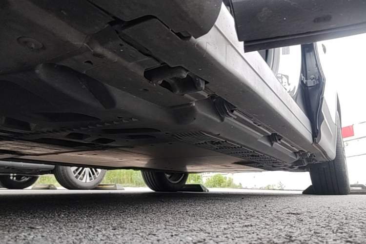 Used Mercedes-Benz EQB 2023 EQB 260 Chassis Front Left
