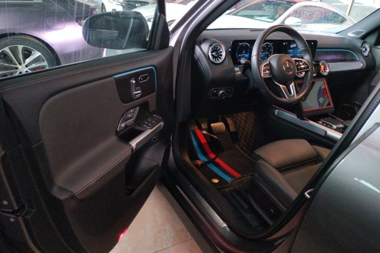 Used Mercedes-Benz EQB 2023-Year Restyled EQB 350 4MATIC Driver Seat
