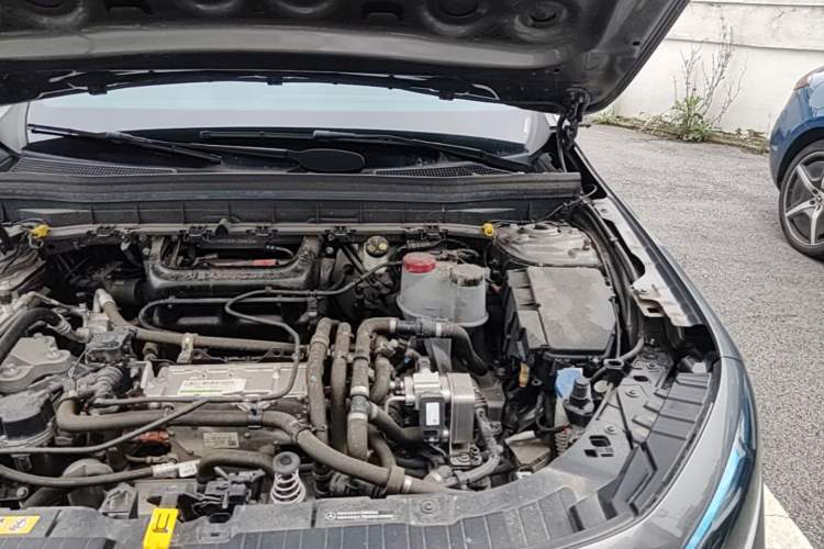 Used Mercedes-Benz EQB 2023 EQB 260 Engine Bay Left