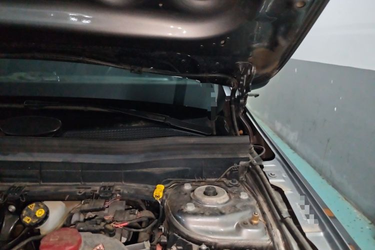 Used Mercedes-Benz EQB 2023 EQB 260 Engine Bay Left