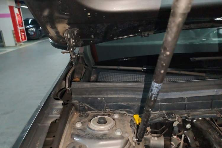 Used Mercedes-Benz EQB 2023 EQB 260 Engine Bay Right