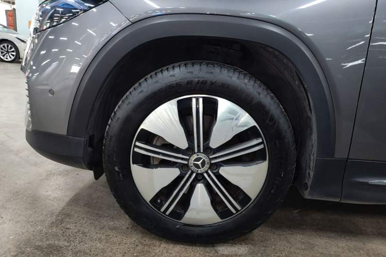 Used Mercedes-Benz EQB 2023 EQB 260 Exterior 4
