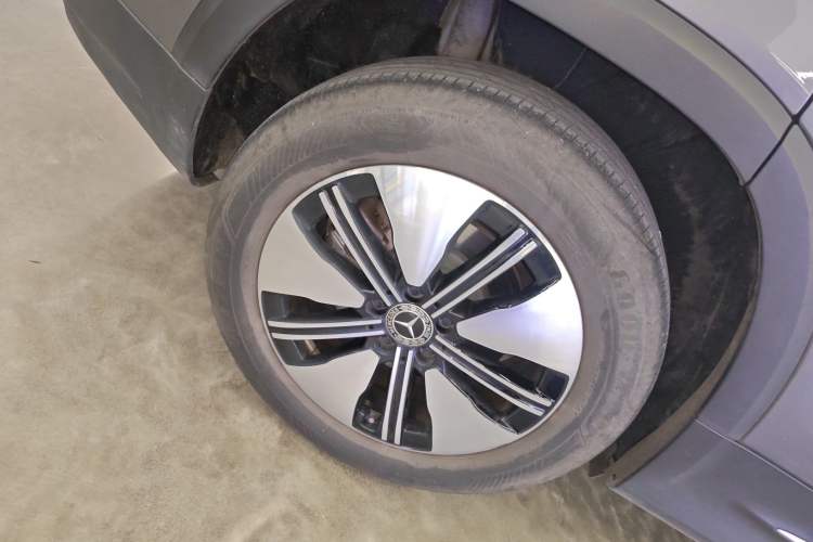 Used Mercedes-Benz EQB 2023 EQB 260 Exterior 8