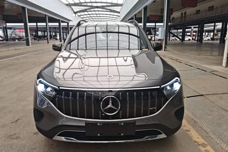 Used Mercedes-Benz EQB 2023 EQB 260 Front