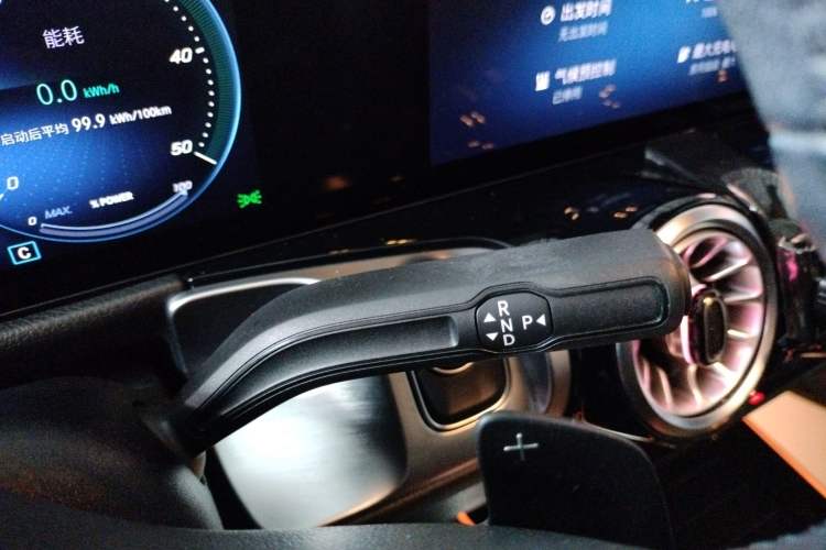 Used Mercedes-Benz EQB 2023-Year Restyled EQB 350 4MATIC Gear Lever