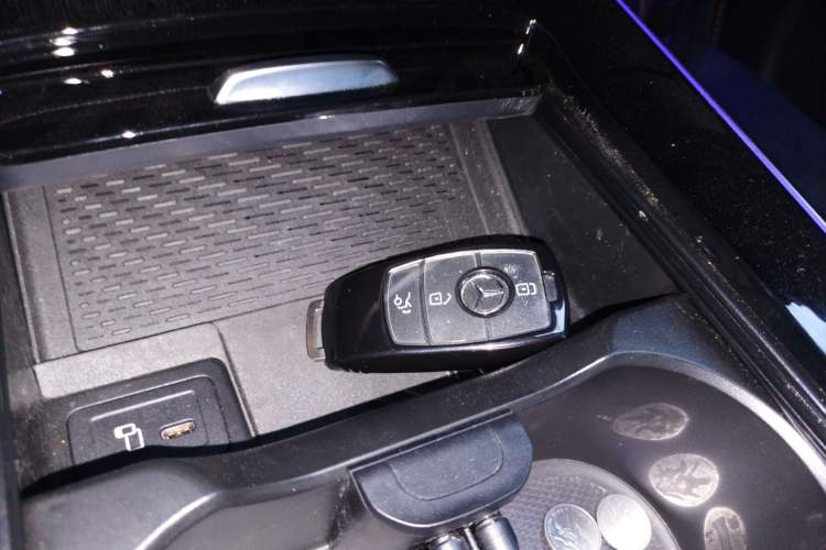 Used Mercedes-Benz EQB 2023 Facelift EQB 260 Interior 1