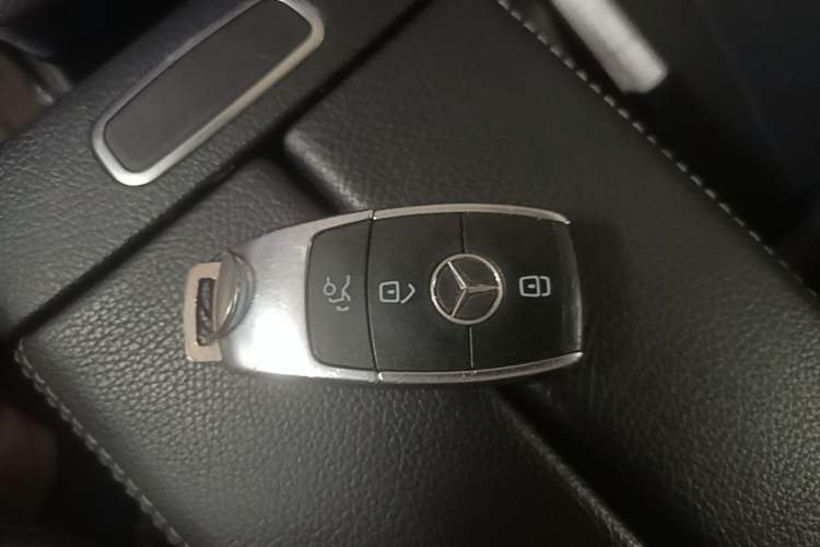 Used Mercedes-Benz EQB 2023 EQB 260 Interior 1
