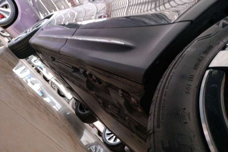 Used Mercedes-Benz EQB 2023-Year Restyled EQB 350 4MATIC Left Side Sill