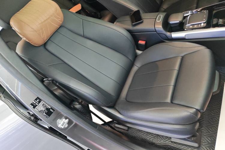 Used Mercedes-Benz EQB 2023 EQB 260 Right Front Seat