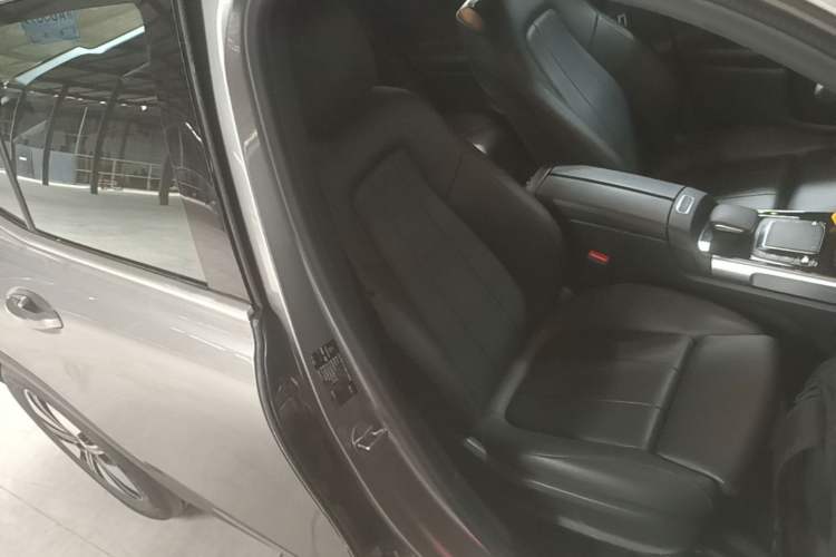 Used Mercedes-Benz EQB 2023 EQB 260 Right Front Seat
