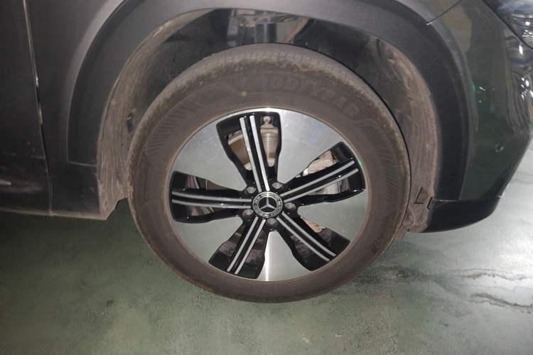 Used Mercedes-Benz EQB 2023 EQB 260 Right Front Wheel Hub