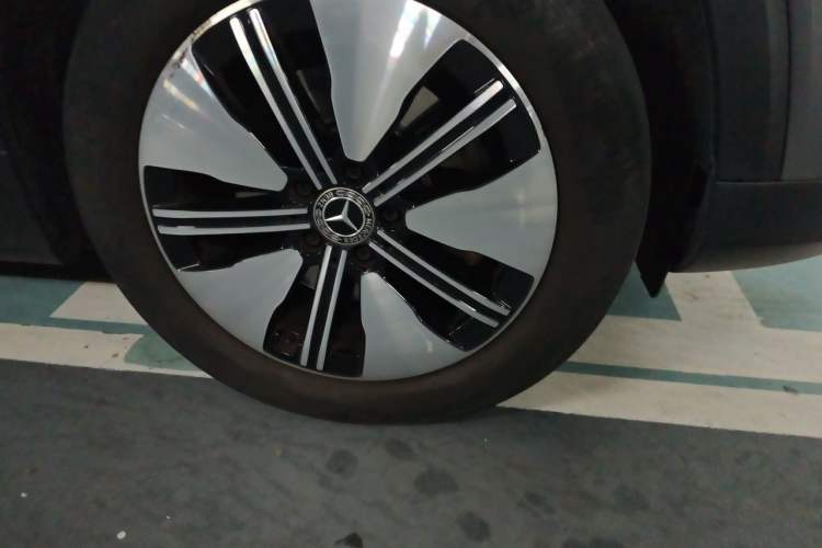 Used Mercedes-Benz EQB 2023 EQB 260 Right Front Wheel Hub