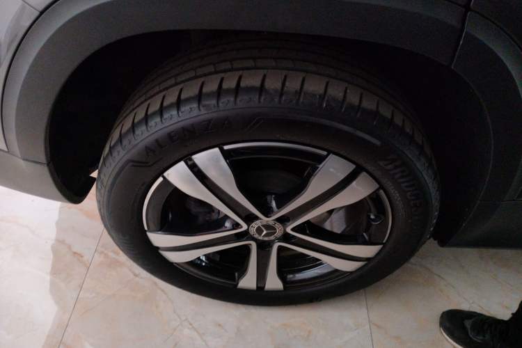 Used Mercedes-Benz EQB 2023-Year Restyled EQB 350 4MATIC Right Rear Wheel Hub