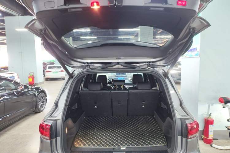 Used Mercedes-Benz EQB 2023 EQB 260 Trunk