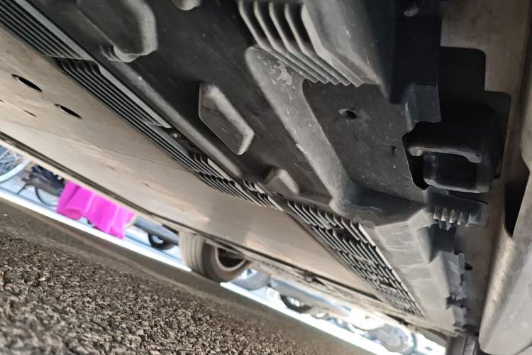 Used Mercedes-Benz EQB 2023 EQB 260 Chassis Rear Right