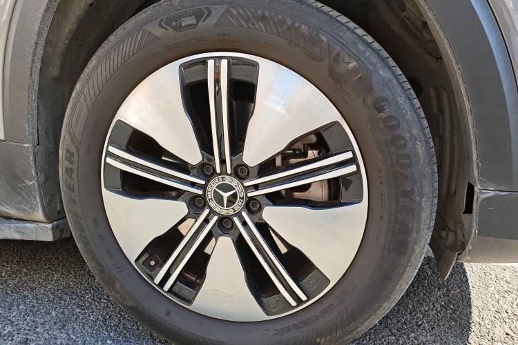 Used Mercedes-Benz EQB 2023 EQB 260 Right Front Wheel Hub