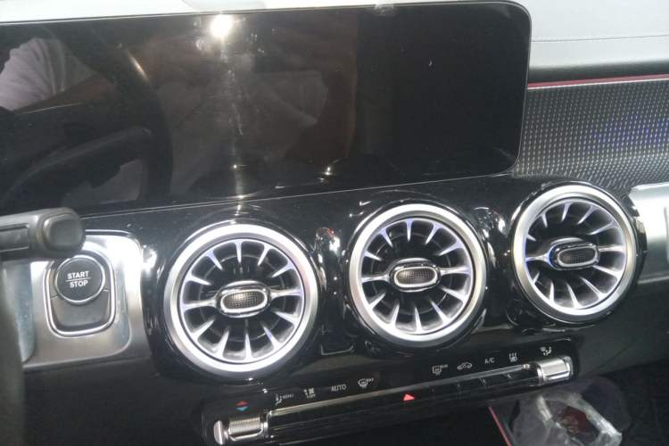Used Mercedes-Benz EQB 2023 EQB 260 Audio And AC Panel