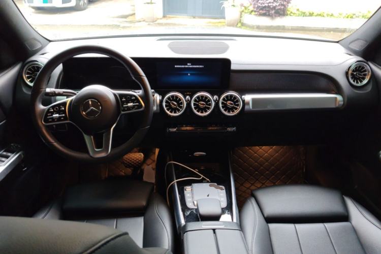 Used Mercedes-Benz EQB 2023 Facelift EQB 260 Center Console
